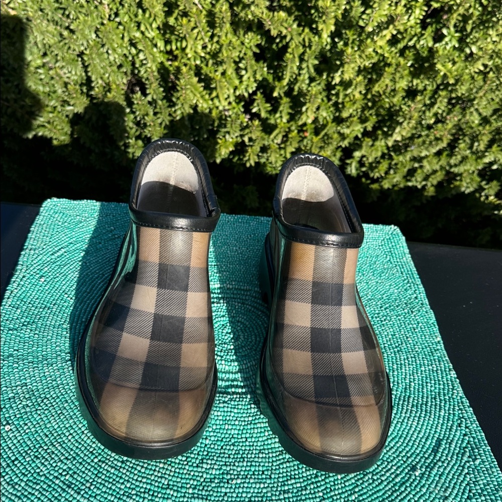 Burberry Nova Check ankle rain runner boots size 37, made in Italy - reposhing. - Picture 5 of 17